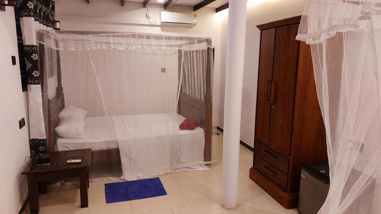 Bandulas Beach House Hikkaduwa Exterior photo