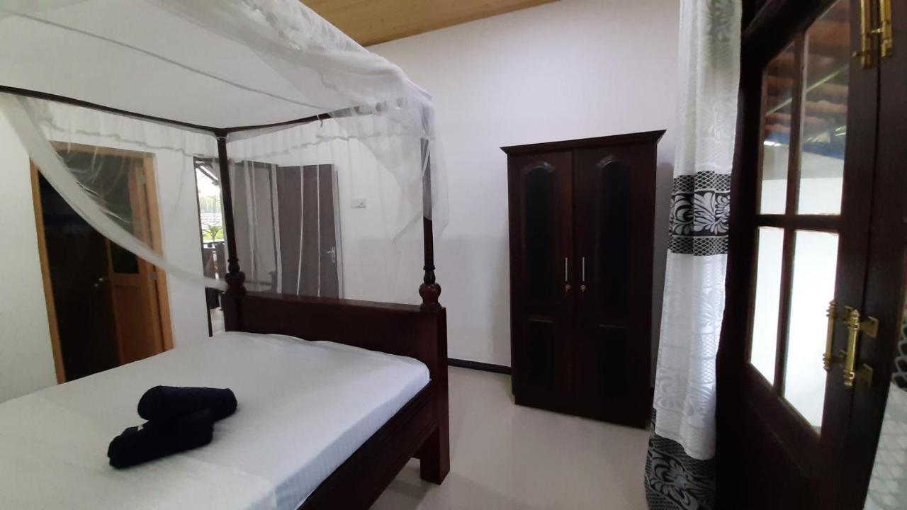 Bandulas Beach House Hikkaduwa Exterior photo