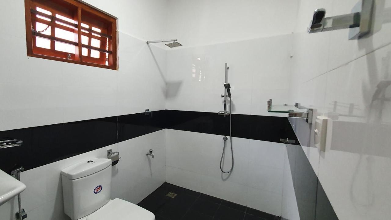 Bandulas Beach House Hikkaduwa Exterior photo